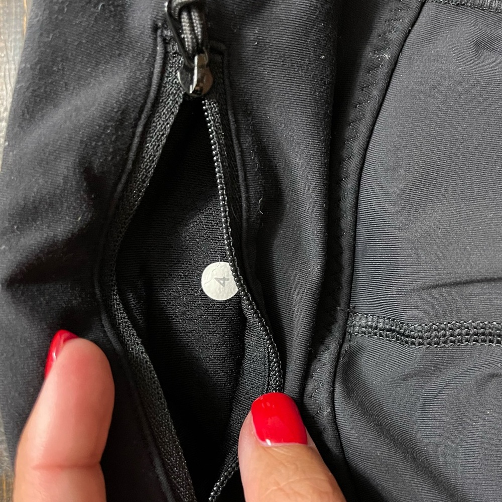Lululemon Ruffle Capri - Picture 5 of 5